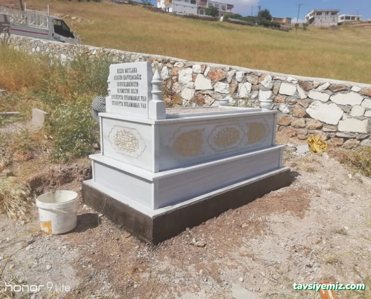 Diyarbakır Mezarcılık (Sedat Usta) Diyarbakır Mezarcılık (Sedat Usta)