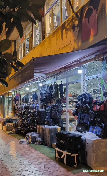 Dünya Ayakkabı Ve Çanta Merkezi Dünya Ayakkabı Ve Çanta Merkezi