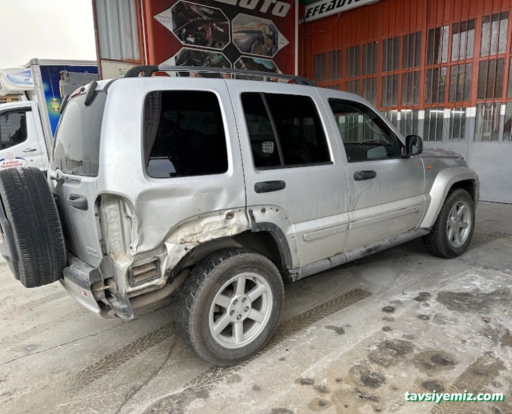 Efe Auto Kaporta Boya Hasar Onarım Servisi Efe Auto Kaporta Boya Hasar Onarım Servisi