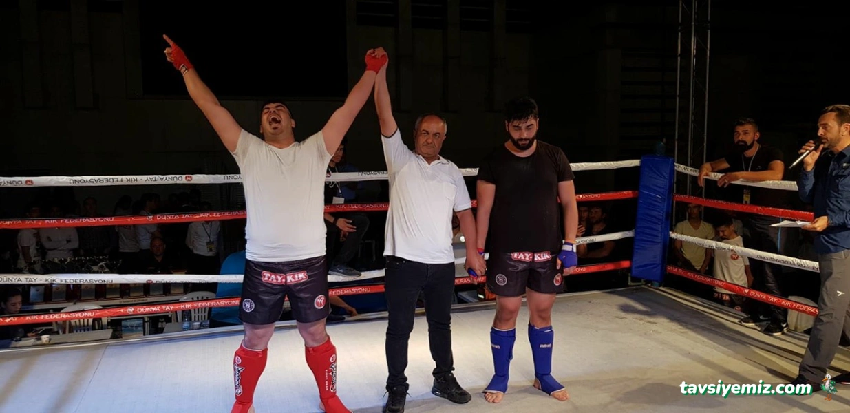 Enis Karaali Dövüş Sporları Eğitimi Enis Karaali Dövüş Sporları Eğitimi