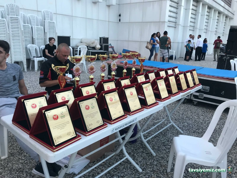 Enis Karaali Dövüş Sporları Eğitimi Enis Karaali Dövüş Sporları Eğitimi