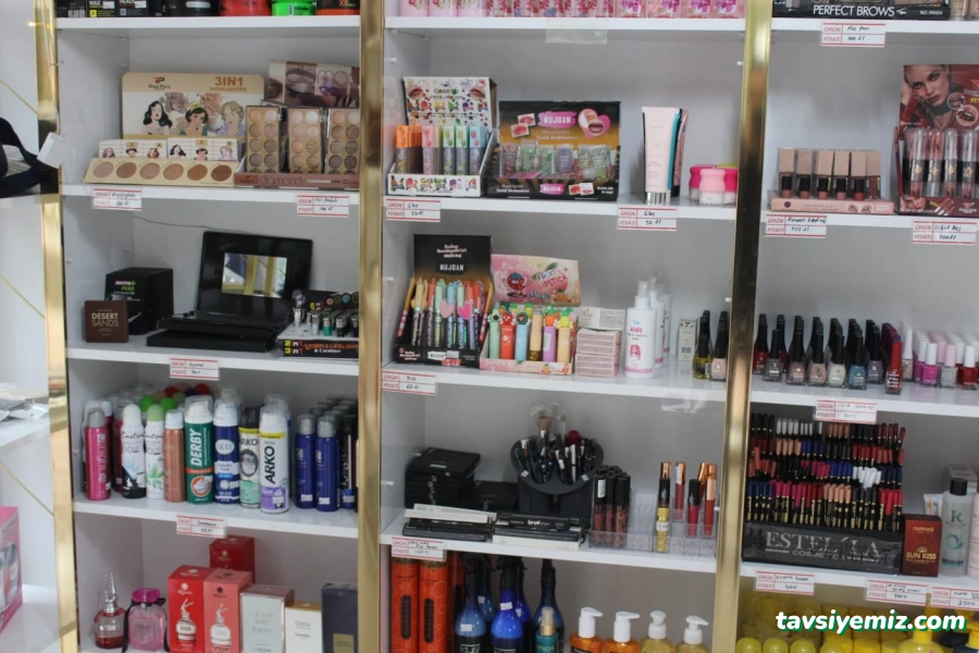 Esmiray Kozmetik & Bijuterı Esmiray Kozmetik & Bijuterı