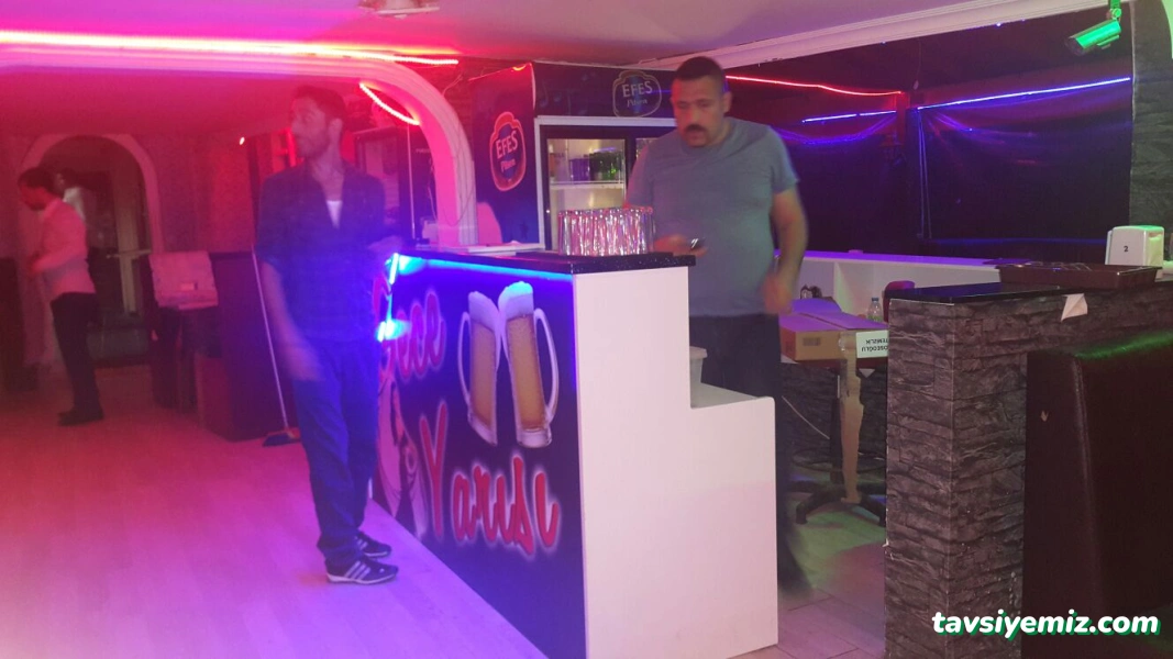 Gece Yarısı Cafe Bar Gece Yarısı Cafe Bar
