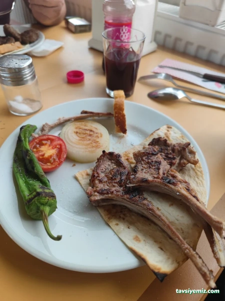 (Gizlibahçem )Çöp Şiş Et Mangal (Gizlibahçem )Çöp Şiş Et Mangal