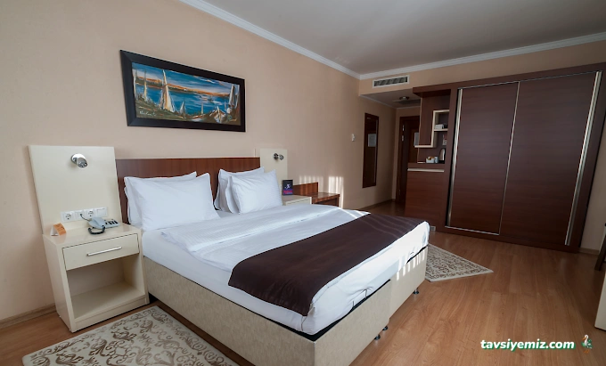 Gösterişli Otel