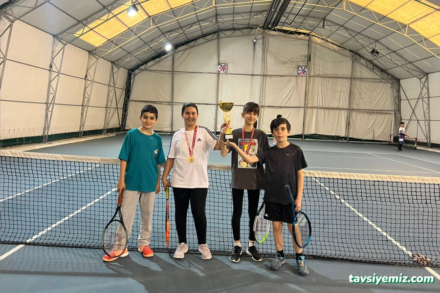 Hakkari Tenis Kortu Hakkari Tenis Kortu