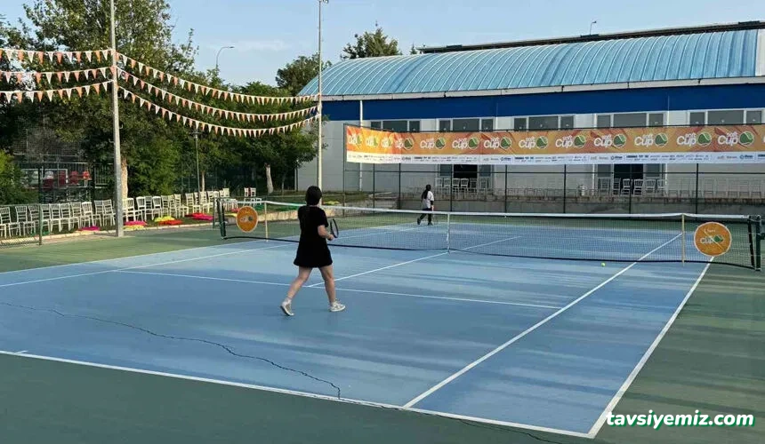 Hakkari Tenis Kortu Hakkari Tenis Kortu