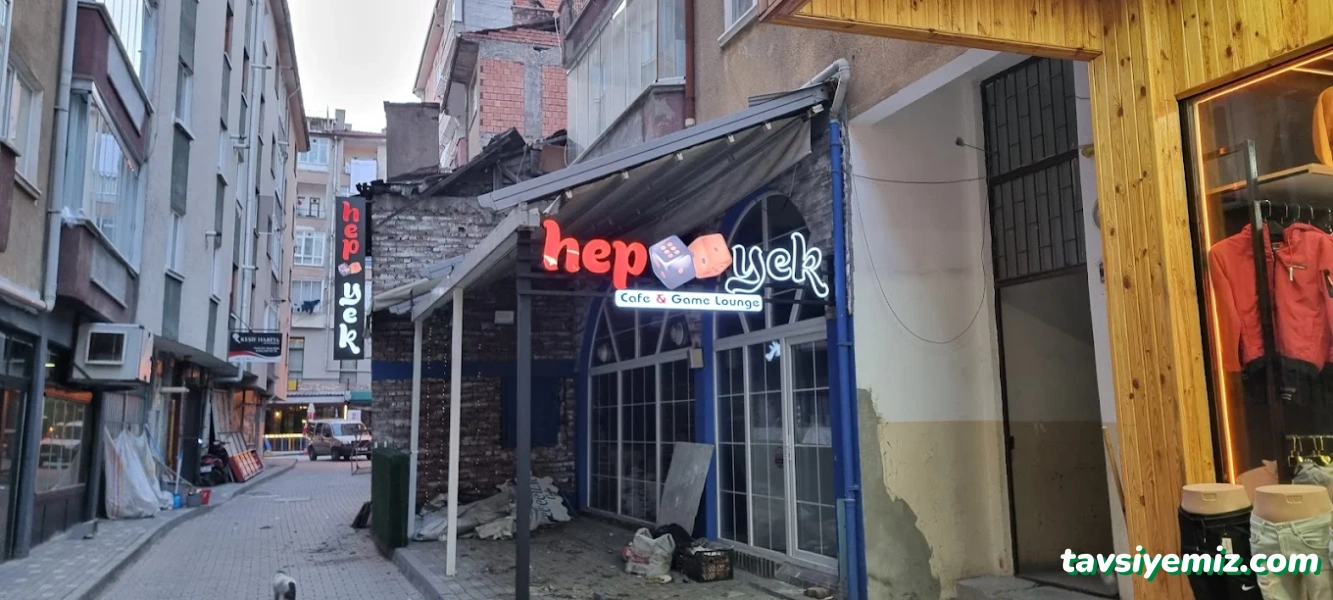 Hepyek Cafe & Game Lounge Hepyek Cafe & Game Lounge