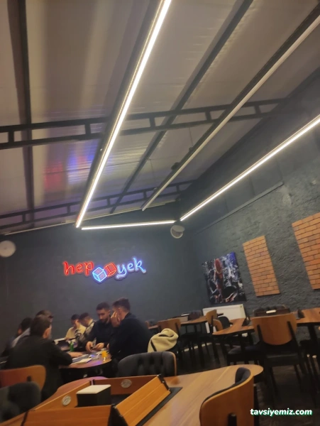Hepyek Cafe & Game Lounge Hepyek Cafe & Game Lounge