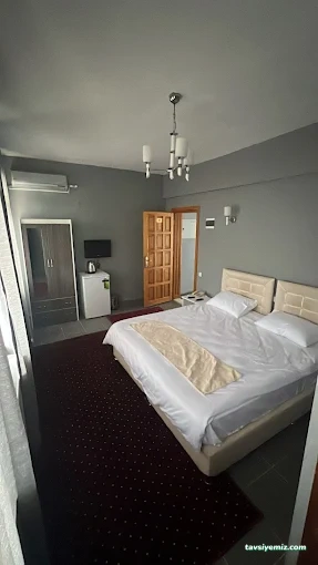 Hılltop Hotel