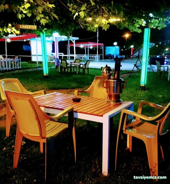Huzurlu Bahçe Aile Çay Bahçesi Huzurlu Bahçe Aile Çay Bahçesi