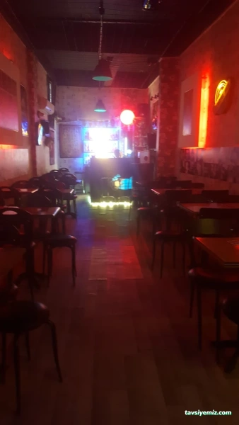 İki Gözüm Cafe Bar İki Gözüm Cafe Bar