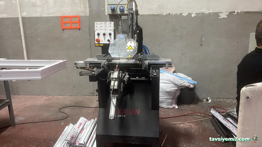İkon Pvc Alm Cam