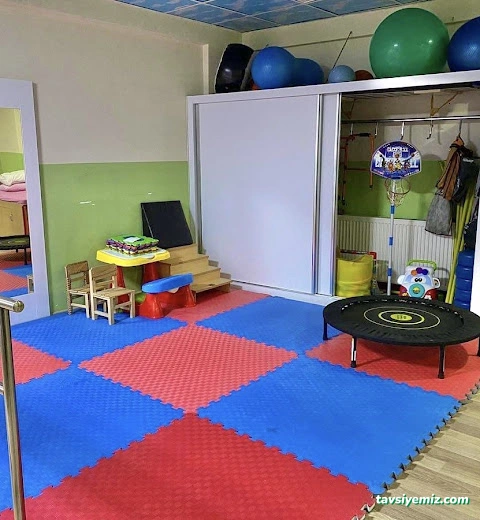 İlk Akyol Özel Eğitim Ve Rehabilitasyon Merkezi İlk Akyol Özel Eğitim Ve Rehabilitasyon Merkezi
