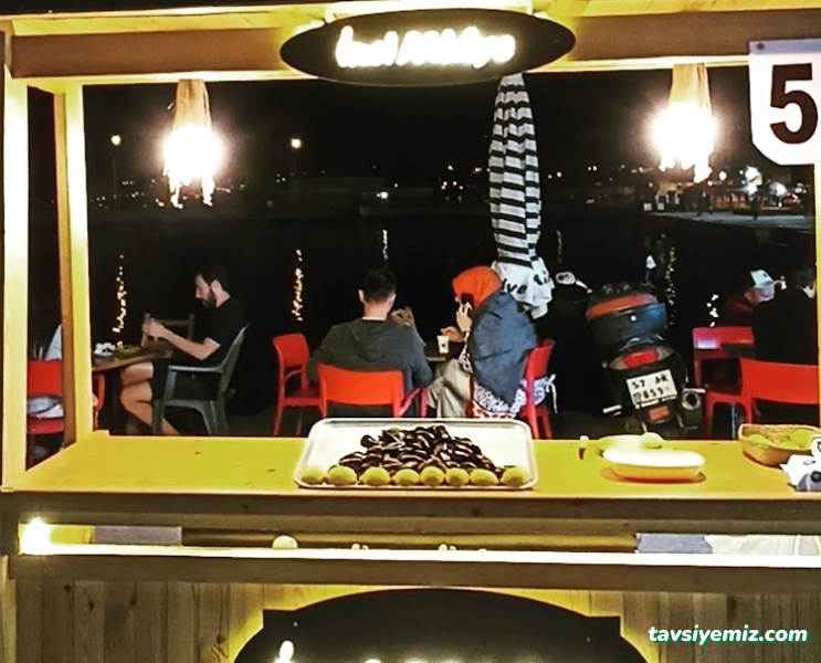 İnci Midye Dolma İnci Midye Dolma
