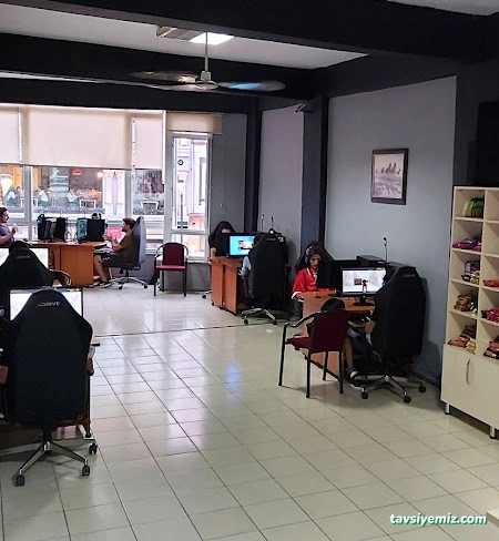 İntel İnternet Playstation Bilardo Espor Cafe İntel İnternet Playstation Bilardo Espor Cafe