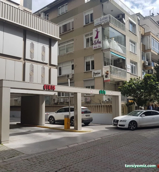 İzmir Büyükşehir Belediyesi İzelman A.ş. Tam Otomatik Alsancak Otoparkı İzmir Büyükşehir Belediyesi İzelman A.ş. Tam Otomatik Alsancak Otoparkı