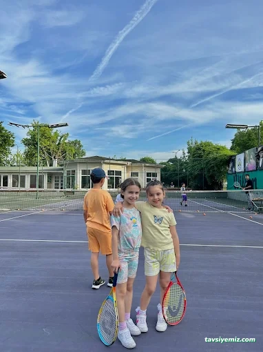 İzmit Tenis Kulübü İzmit Tenis Kulübü