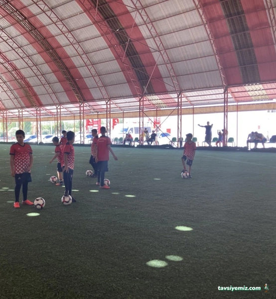 Kızılanka Futbol Spor Okulu Kızılanka Futbol Spor Okulu