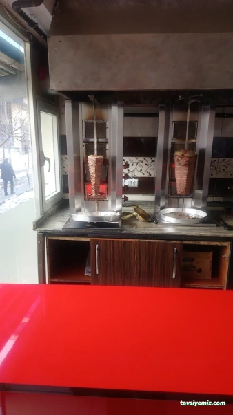 Közde Bursa İskender Izgara Salonu Közde Bursa İskender Izgara Salonu