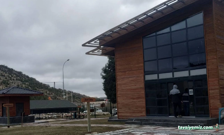 Kütahya Belediyesi Sokak Hayvanları Bakım Evi