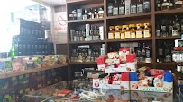 Lara Cadde Tobacco Shop Market