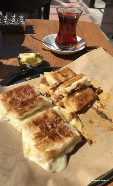 Levent Börek