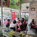 Lezzet-İ Adıyaman Çiğ Köfte Salonu Lezzet-İ Adıyaman Çiğ Köfte Salonu