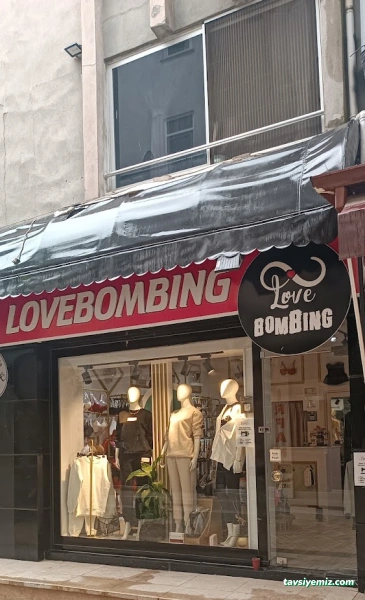 Lovebombing Lovebombing
