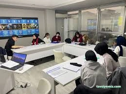 Makrodil Universal Language Academy Makrodil Universal Language Academy