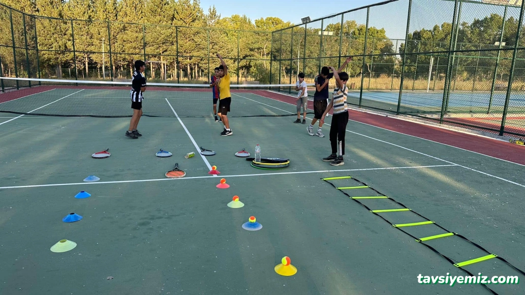 Malazgirt Açık Tenis Kortu Malazgirt Açık Tenis Kortu