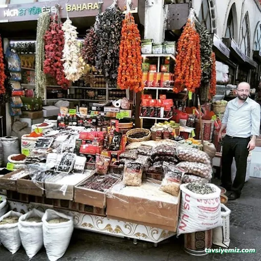 Maraş Yöresel (Baharatçı) Maraş Yöresel (Baharatçı)