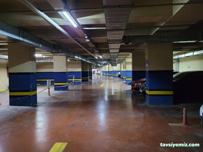 Menderes Yer Altı Otoparkı Menderes Yer Altı Otoparkı