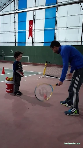 Merkez Tenis Kortu Merkez Tenis Kortu