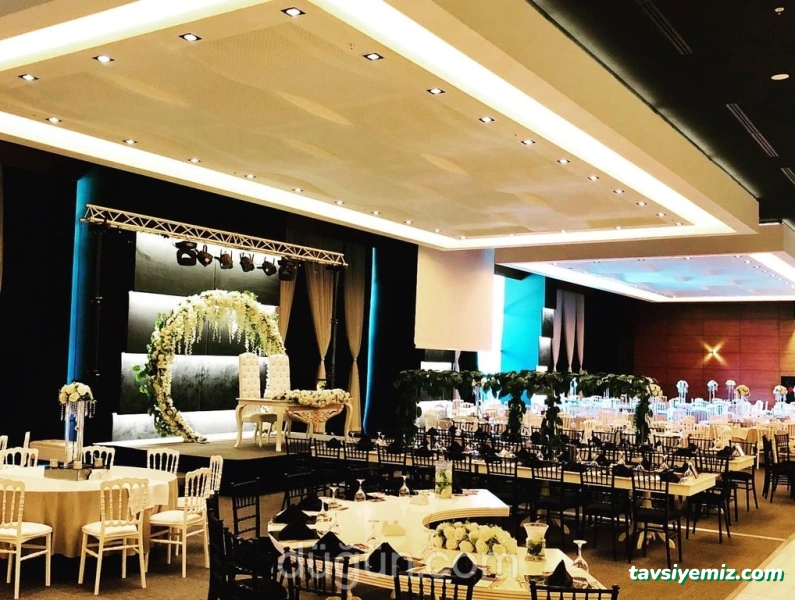 Metromall Balo & Nikah Ve Konferans Salonları Metromall Balo & Nikah Ve Konferans Salonları
