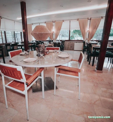 Mezze Villa Cafe Restoran Mezze Villa Cafe Restoran