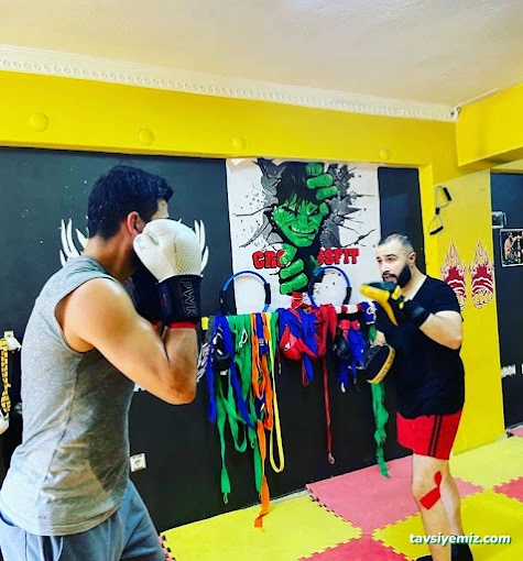 Muaythai_ Kickboxing_Gym-Özel Fighters Spor Salonu Muaythai_ Kickboxing_Gym-Özel Fighters Spor Salonu
