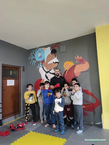 Muaythai_ Kickboxing_Gym-Özel Fighters Spor Salonu Muaythai_ Kickboxing_Gym-Özel Fighters Spor Salonu