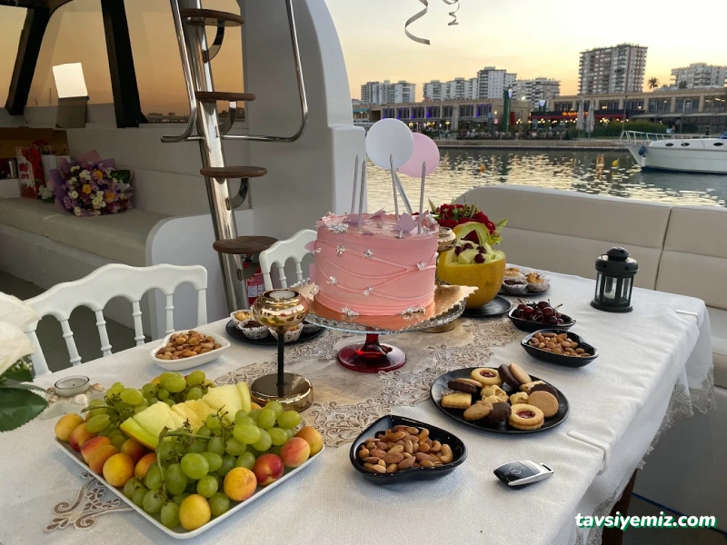 Niloş Yat Kiralama | Mersin Evlilik Teklifi | Mersin Yat İşletmesi Niloş Yat Kiralama | Mersin Evlilik Teklifi | Mersin Yat İşletmesi