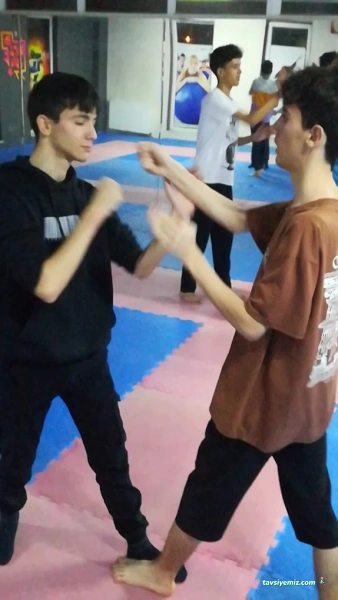 Ömer Faruk Wingchun Kungfu Ömer Faruk Wingchun Kungfu