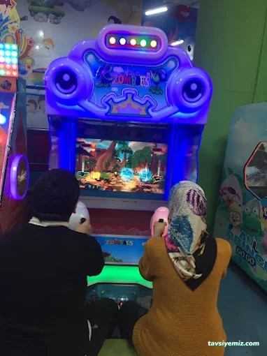 Oranj Play & Bowling Oranj Play & Bowling