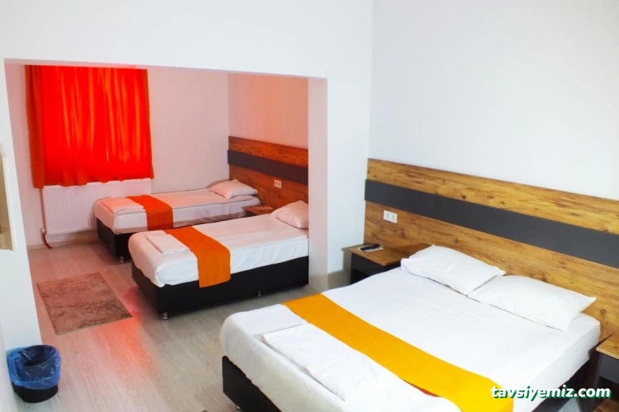 Otel Evren