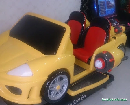 Özgür Game Center