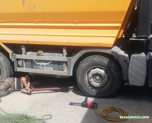 Özgür Oto Lastik - 7/24 Lastik Yol Yardım Özgür Oto Lastik - 7/24 Lastik Yol Yardım