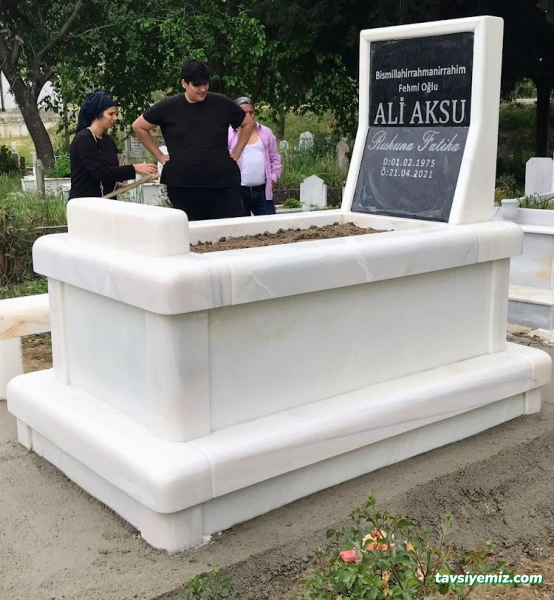 Özkarmer Antalya Mezarcı, Mezar Taşı Özkarmer Antalya Mezarcı, Mezar Taşı