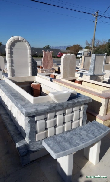 Özkarmer Antalya Mezarcı, Mezar Taşı Özkarmer Antalya Mezarcı, Mezar Taşı