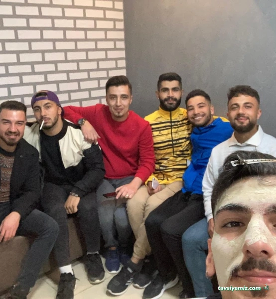 Rüştü Naz Erkek Kuaförü Rüştü Naz Erkek Kuaförü