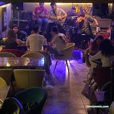 Sis Pub & Bistro Sis Pub & Bistro