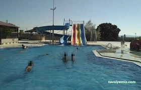 Sivaslı Aquapark Yüzme Havuzu Sivaslı Aquapark Yüzme Havuzu
