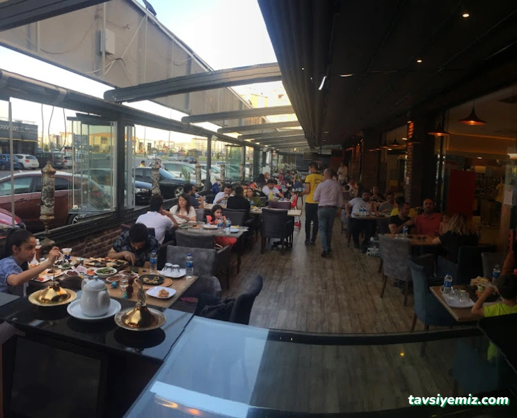 Tarihi Adana Kebapçısı Köşk Tarihi Adana Kebapçısı Köşk